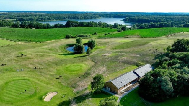 Binowo Park Golf Club