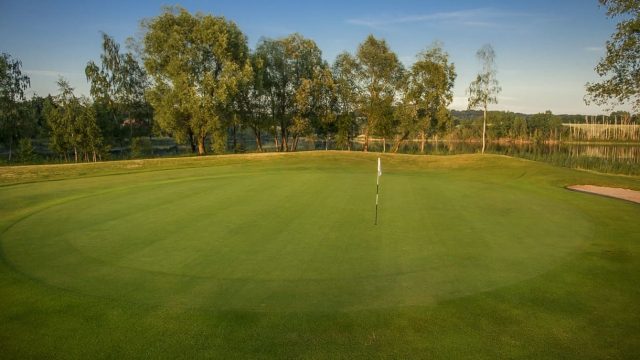 Binowo Park Golf Club