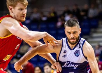 Belgijska drużyna Filou Ostenda wygrała z Kingiem Szczecin 84:73 w rozgrywkach Koszykarskiej Ligi Mistrzów. Fot. Fiba