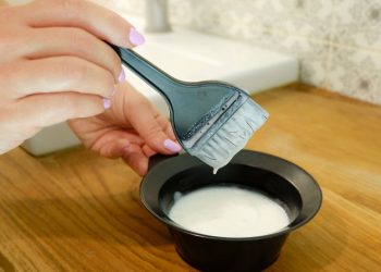 rozjaśnianie włosów w domu czy to bezpieczne