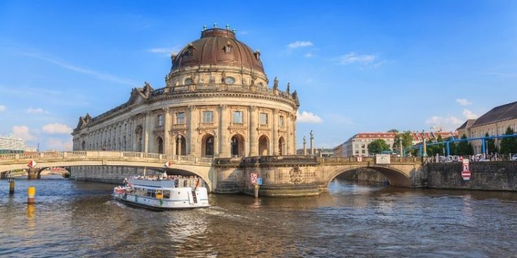Wyspa Muzeów w Berlinie - przewodnik po muzeach i atrakcjach