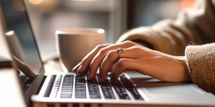 Jak prowadzić blog firmowy - kluczowe wskazówki i porady