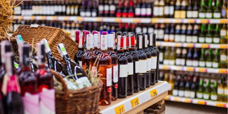 Szczecin szykuje nocną prohibicję - czy zakaz sprzedaży alkoholu zmieni miasto?