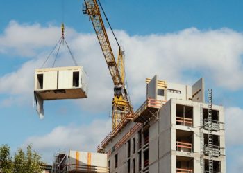 Modułowe domy w Polsce – jak wygląda budowa krok po kroku?