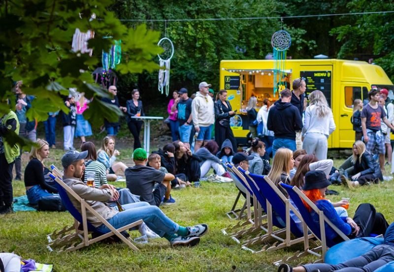 szczecinianie na leżakach