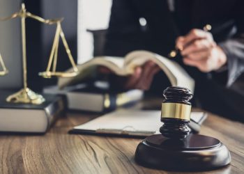 Najlepsi adwokaci i radcowie prawni w Szczecinie – sprawdzony przewodnik