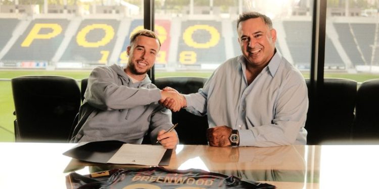 Hit transferowy w Pogoni! Piłkarz z doświadczeniem w Premier League zasila Portowców!