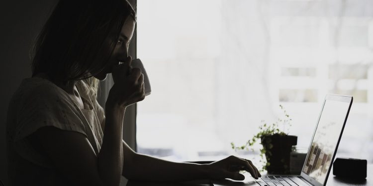 Jak wybrać laptopa w zależności od zastosowania? Praktyczny poradnik