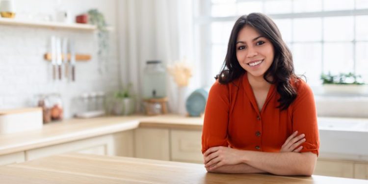 Jak wybrać idealny blat pokryty laminatem HPL do kuchni? Poradnik