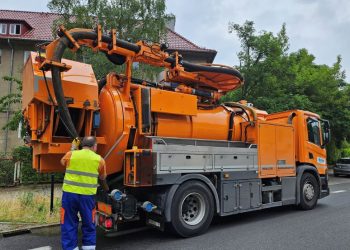 Prognozowany ulewny deszcz w Szczecinie – służby w pełnej gotowości