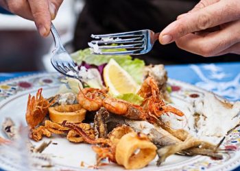 Gdzie zjeść najświeższe owoce morza w Szczecinie? Restauracje z morską kuchnią!