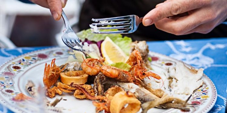 Gdzie zjeść najświeższe owoce morza w Szczecinie? Restauracje z morską kuchnią!