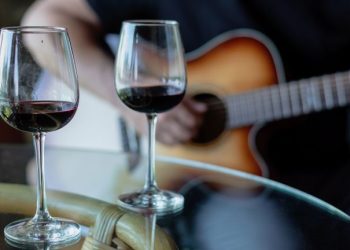 Szczecińskie restauracje z muzyką na żywo – sprawdź polecane miejsca!