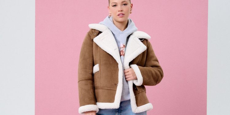 Kurtka zimowa nie musi być nudna! Przewodnik po modnych kolorach i fasonach