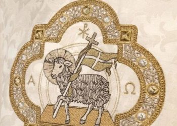 Ornaty.pl: Inwestycja w Piękno Liturgii – Szaty na Pokolenia