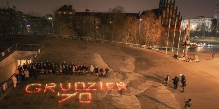 Grudzień ’70 w Szczecinie. Tragiczna lekcja historii i pamięć, która trwa