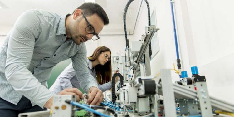 Mechatronika czy Data Science? Zobacz, które studia lepiej do Ciebie pasują