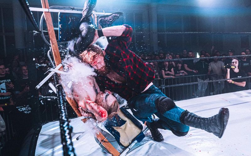 BUMP - autor: Bartosz Mateńko