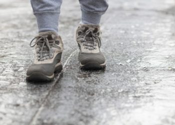 Ostrzeżenie pogodowe w Szczecinie: Opady marznącego deszczu i ryzyko gołoledzi – co nas czeka?