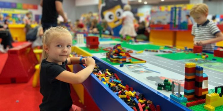 8 milionów klocków w Turzynie. Do Szczecina wjeżdża największa w Europie wystawa budowli z LEGO®