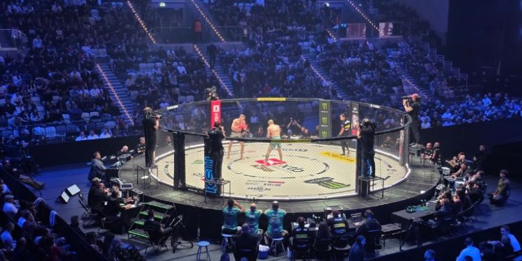 KSW 116 w Gorzowie: Bartosiński obronił pas, ale to Piwowarczyk porwał publiczność [relacja]