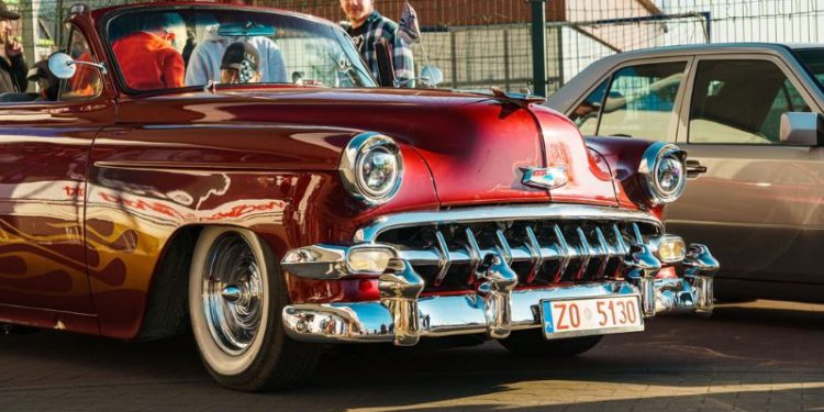 Rozpoczęcie sezonu 2026 z Klasycznym Szczecinem. Łasztownia znów wypełni się legendami motoryzacji