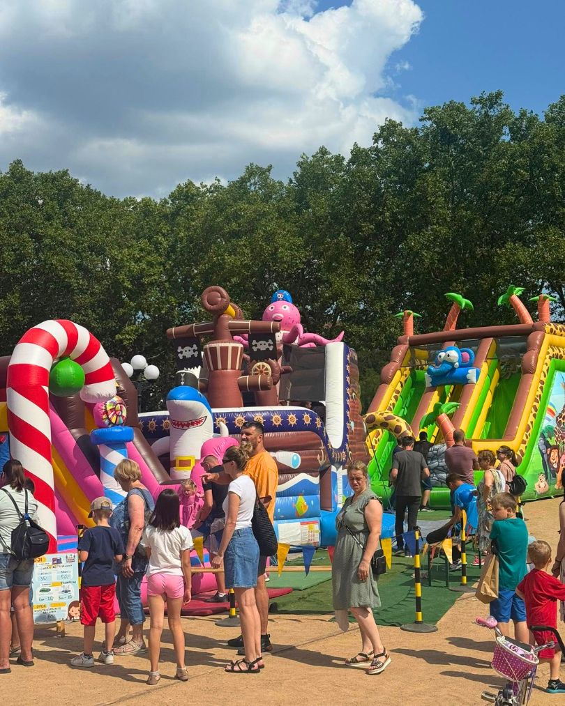 Jarmark Szczeciński 2026 - strefa dla dzieci z dmuchańcami