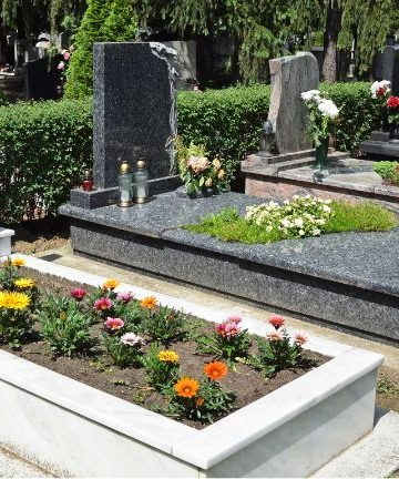 Nagrobki Szczecin i okolice. Eurogranit z Reptowa łączy solidne kamieniarstwo z indywidualnym podejściem