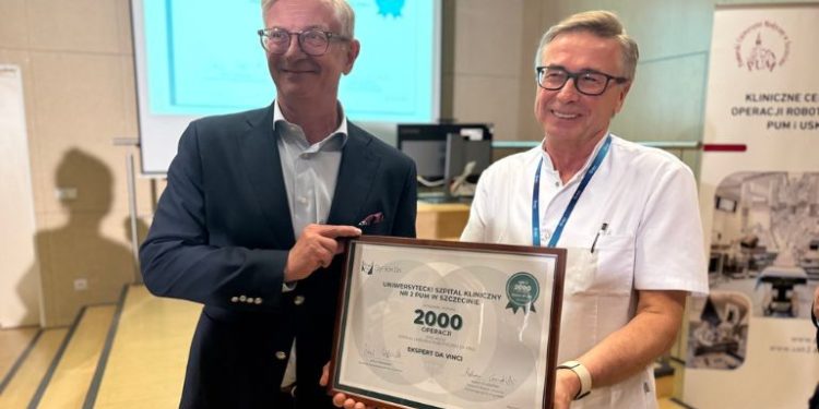 2000 zabiegów robotycznych w USK nr 2 PUM w Szczecinie. Szpital mówi o ważnym przełomie