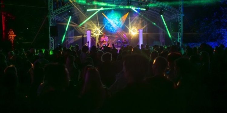 Come With Us Festival 2026 w Szczecinie. Trzy dni muzyki, warsztatów i sztuki w Parku Kasprowicza