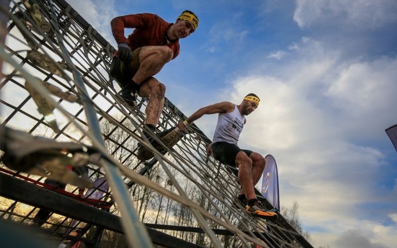 Runmageddon wraca do Szczecina. Błoto, przeszkody i rodzinne formuły