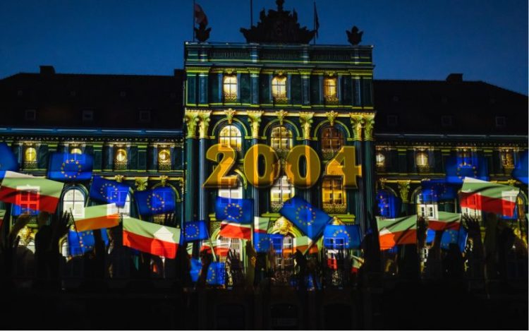 Mapping na Gmachu Urzędu Miasta w Szczecinie z zeszłorocznych Urodzin Polskiego Szczecina
