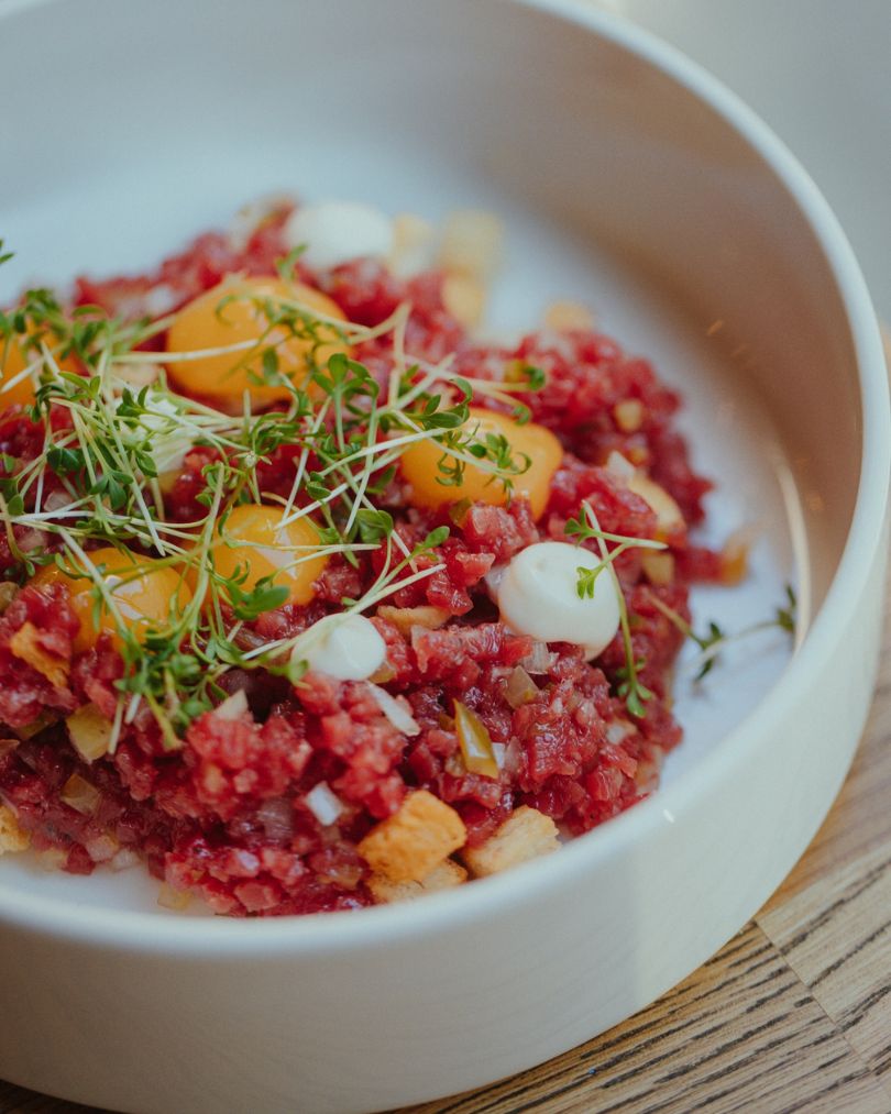 Tatar z restauracji Tkacka 7 w Szczecinie