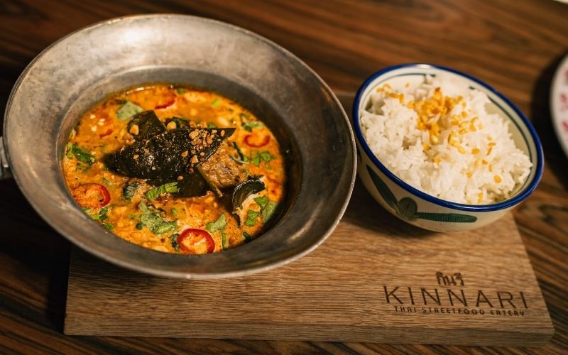 Massaman Curry z jagnięciną