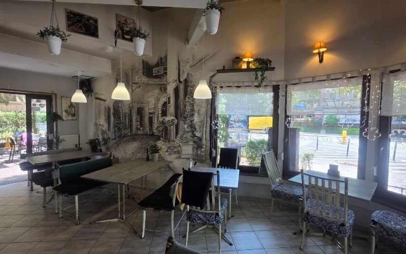 Wnętrze restauracji Kuluary