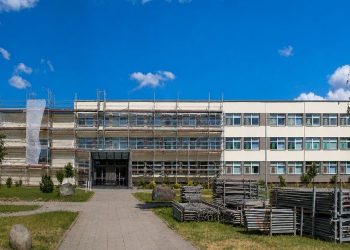 Letnie remonty szkół w Polsce. Eksperci: samo malowanie ścian nie wystarczy