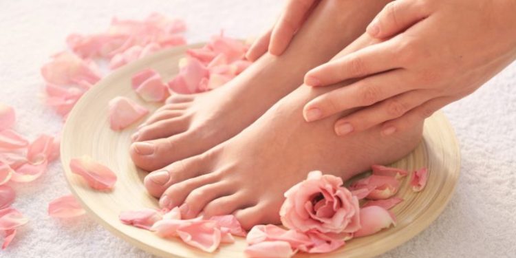 Medi-pedicure w natarciu: Kiedy spa spotyka się z medycyną stóp