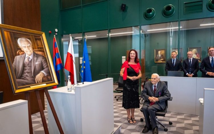 Najważniejszy tytuł – Honorowego Obywatela Szczecina – trafił do prof. Zbigniewa Antoniego Kruszewskiego