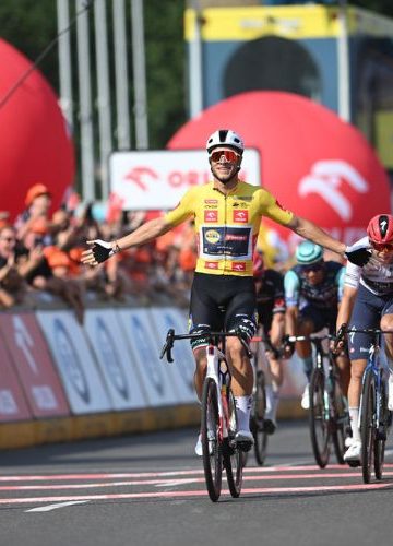 Jonathan Milan nie dał rywalom szans. Włoch wygrał etap Tour de Pologne w Szczecinie