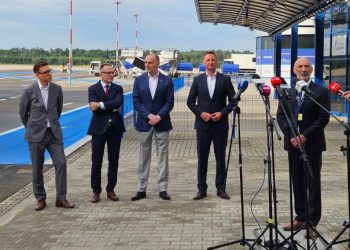 Tymczasowy terminal przylotów już gotowy. Lotnisko Szczecin-Goleniów rozpoczyna kolejny etap rozbudowy