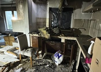 Rodzina po pożarze od miesięcy nie może wrócić do własnego domu. „Chcemy tylko odbudować mieszkanie”