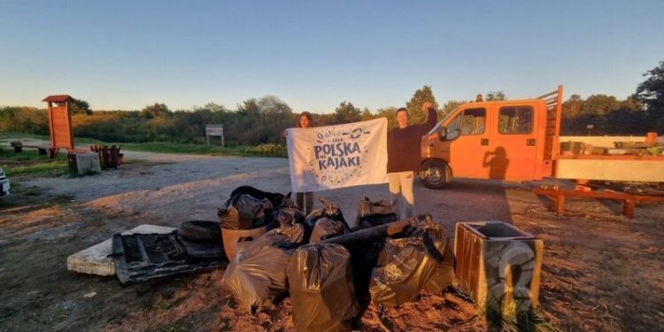 „Cała Polska na Kajaki” podsumowana. Ponad 5 ton śmieci zebranych podczas akcji sprzątania rzek