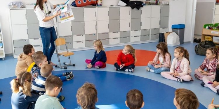 „Przyjaciele wody” wracają do szkół i przedszkoli w Szczecinie. Ruszają zapisy na bezpłatne zajęcia