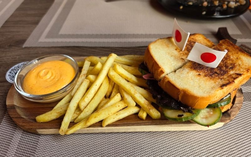Sando Beef