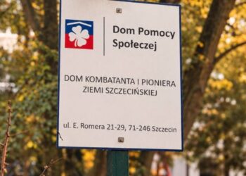 „Dobro ma zapach domowych wypieków”. Małe Skrzydła i Limone Cafe odwiedzili szczecińskich seniorów