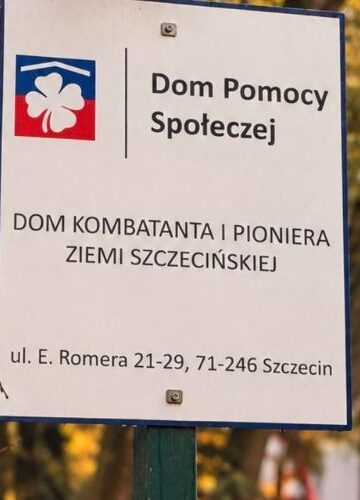 „Dobro ma zapach domowych wypieków”. Małe Skrzydła i Limone Cafe odwiedzili szczecińskich seniorów